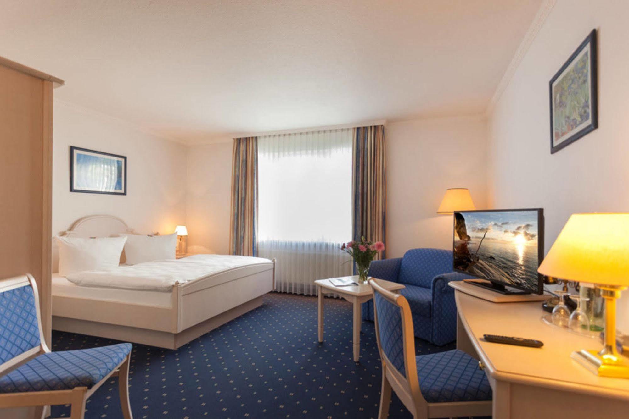 Hotel Meerzeit Binz Ngoại thất bức ảnh